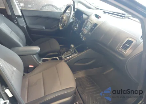 2018 Kia Forte Lx z USA, uszkodzony, nr VIN 3KPFL4A79JE263858